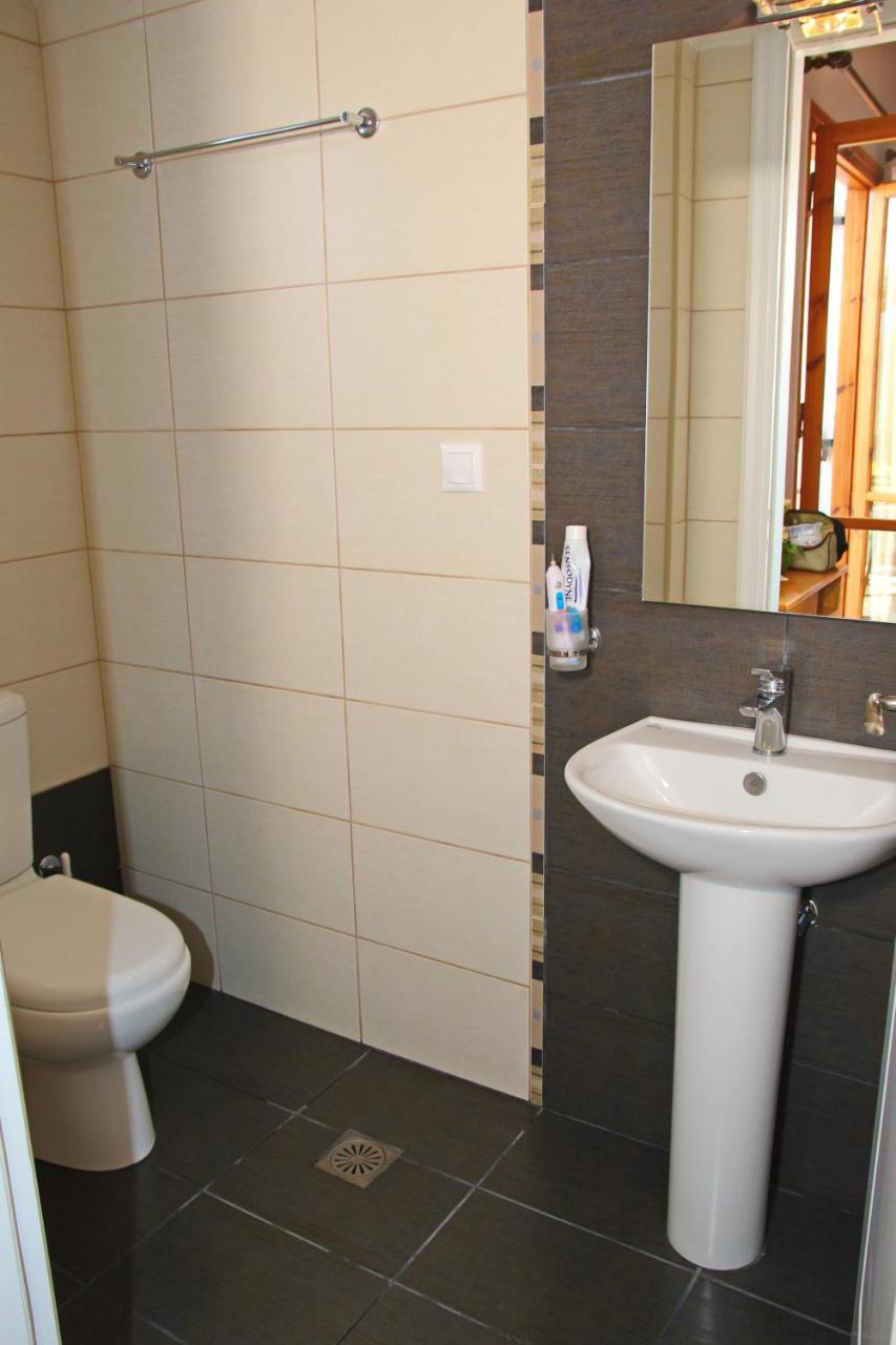 Valedina Rooms Nikiana Bagian luar foto